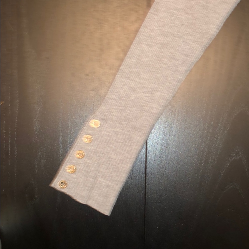 Sweater - Picture 2 of 4